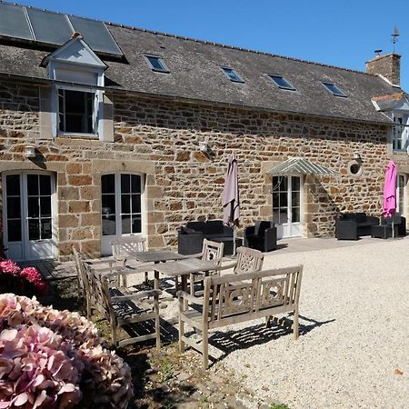 Bed and Breakfast Le Jardin à Mordreuc Pleudihen-sur-Rance Exterior foto